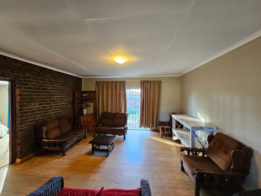 5 Bedroom Property for Sale in Panorama Free State